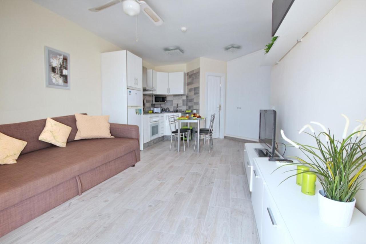 Apartment With Terrace On The Seafront In Playa Fanabe 阿德耶 外观 照片